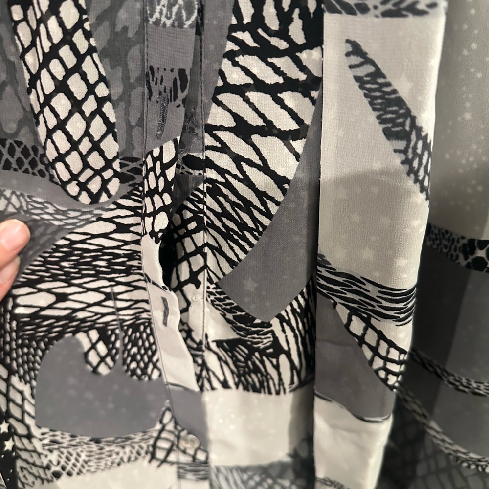 Kirna Zabete Black and Gray Star Patterned Dress - Picture 6 of 10